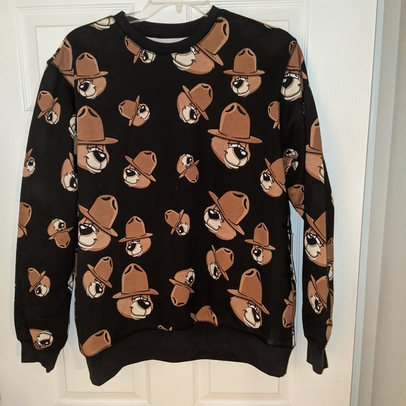 DNINE Reserve Bear sweatshirt